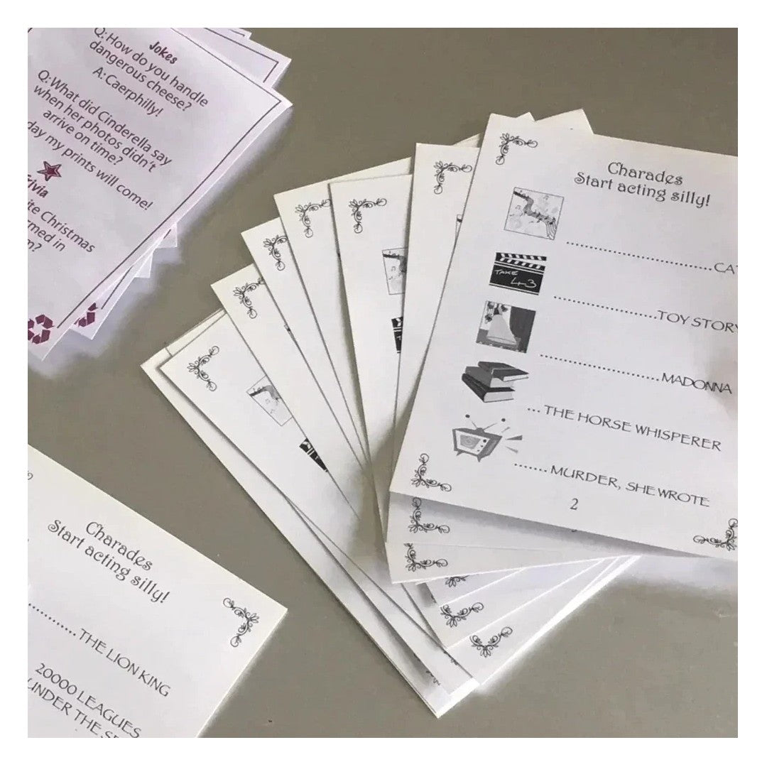 Robin Reed "Toy Town" 8 x 6" Mini Christmas Crackers (12105)