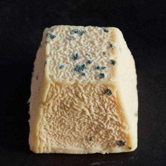 Sinodun Hill (200g whole)
